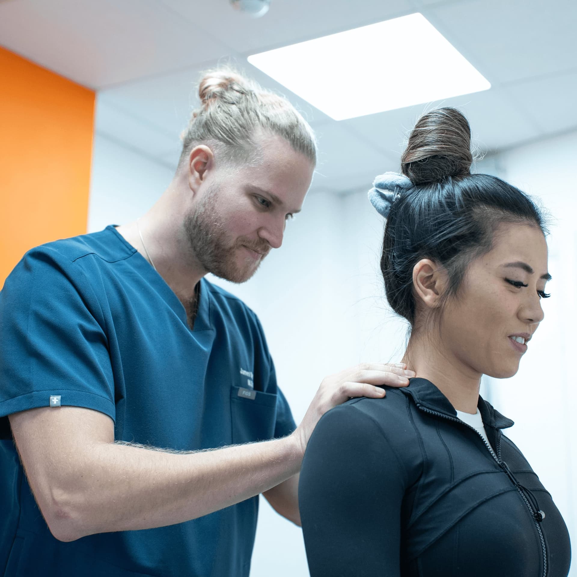 Joint and muscle pain shoulder assessment at Bodyfunction Clinic