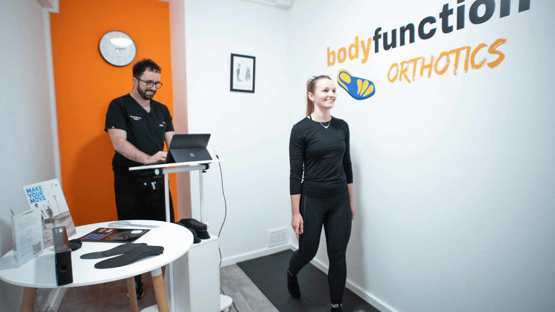 Orthotics consultation room for custom orthotics Islington at Bodyfunction Clinic