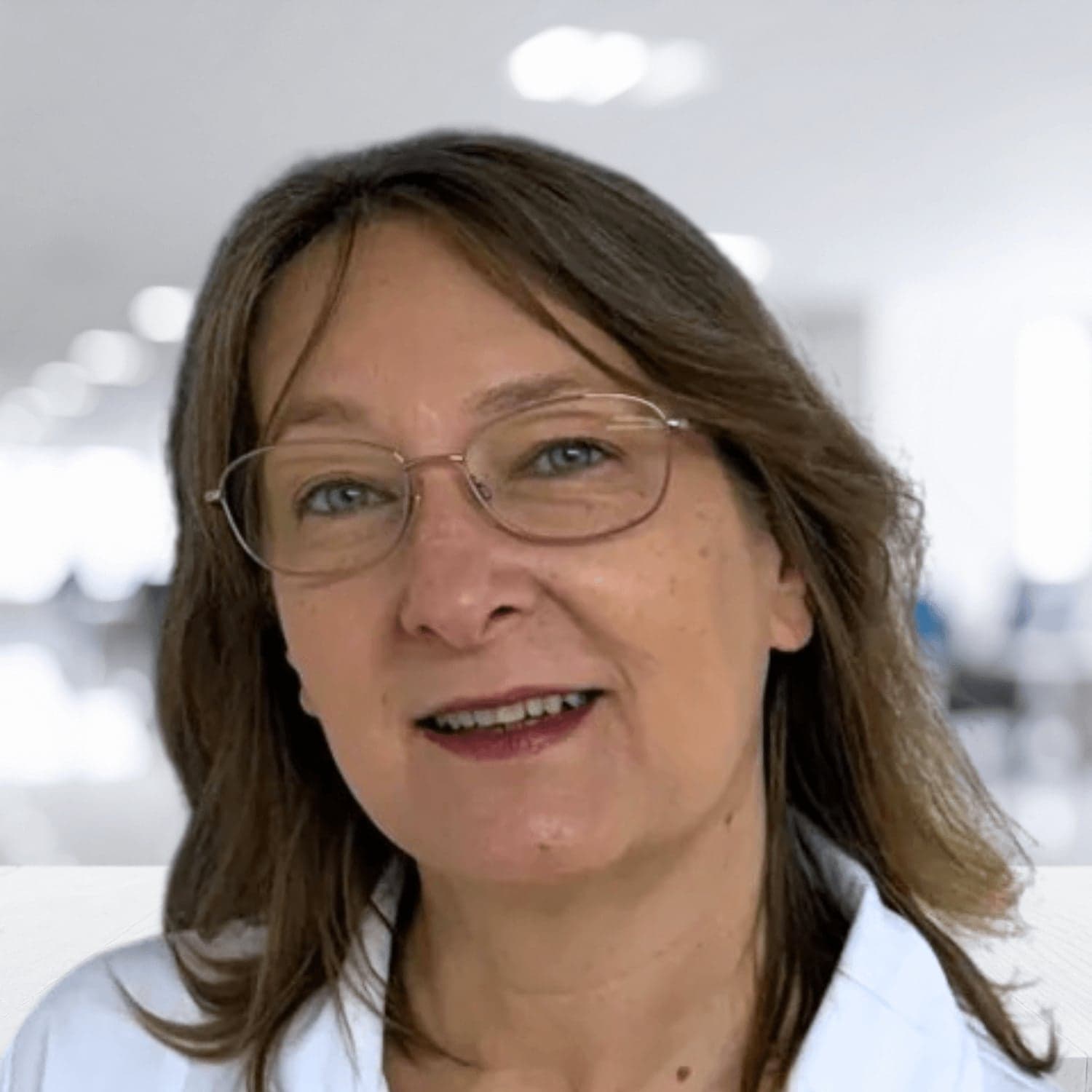 Edina Szabo, osteopath at Bodyfunction osteopathy and physiotherapy clinic in Islington
